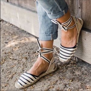 Soludos Black & White Ankle Espadrilles Flat NWOT